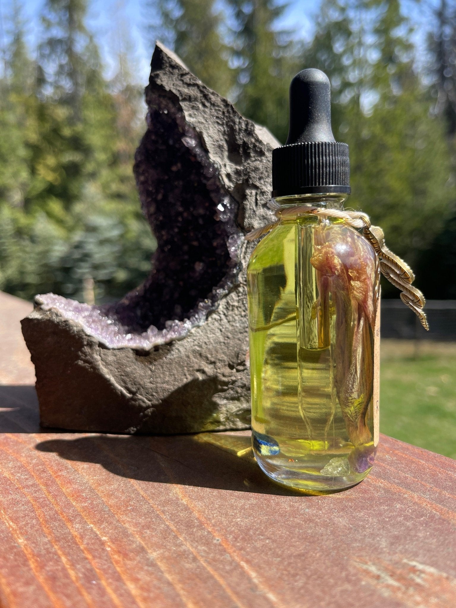 Vision Quest Ritual Oil Conjure Oil - Ritual Oil for Magnetism, Confidence, And Attraction - Revolutionary Mystic